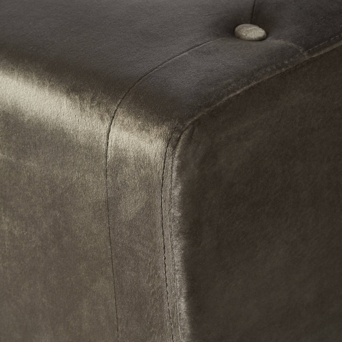Black Tufted Velvet Ottoman U997