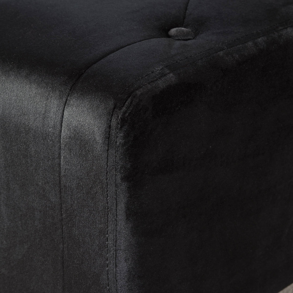 Black Tufted Velvet Ottoman U997