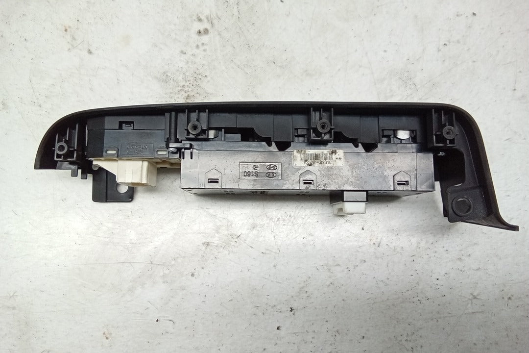16 Kia Soul Drivers Master Door Lock and Window Switch A2909