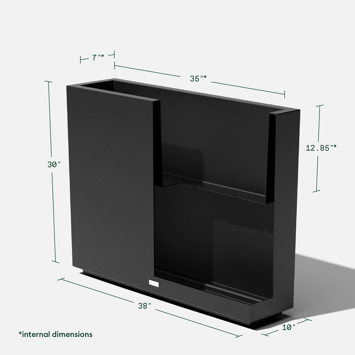 Black Plastic Planter A439601