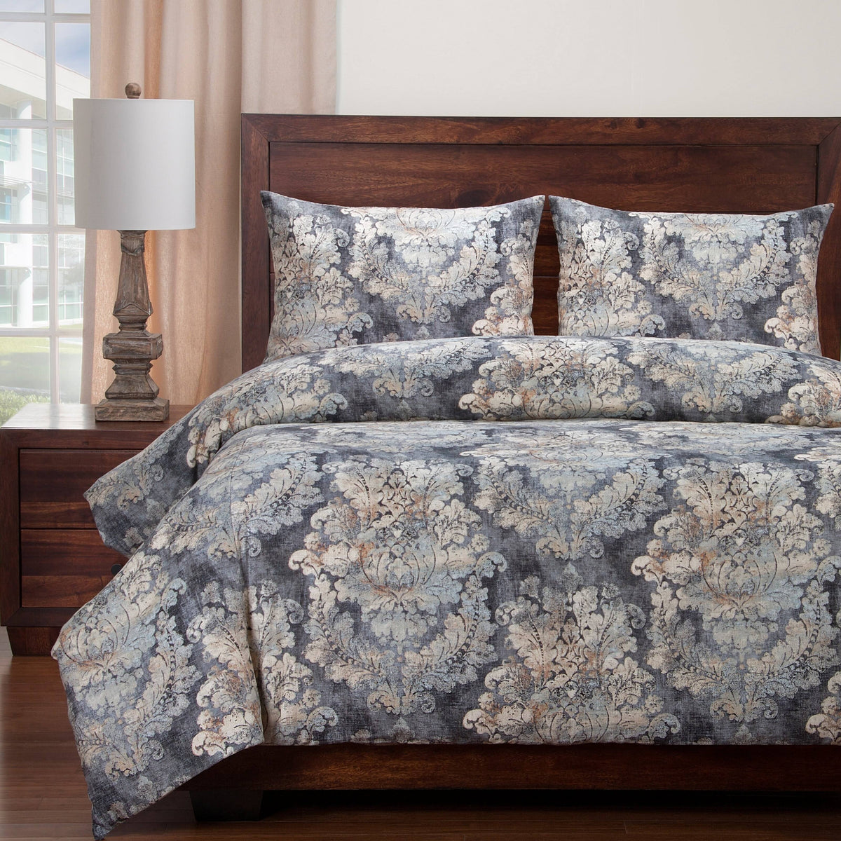 King Distressed Damask Duvet and Shams O60114
