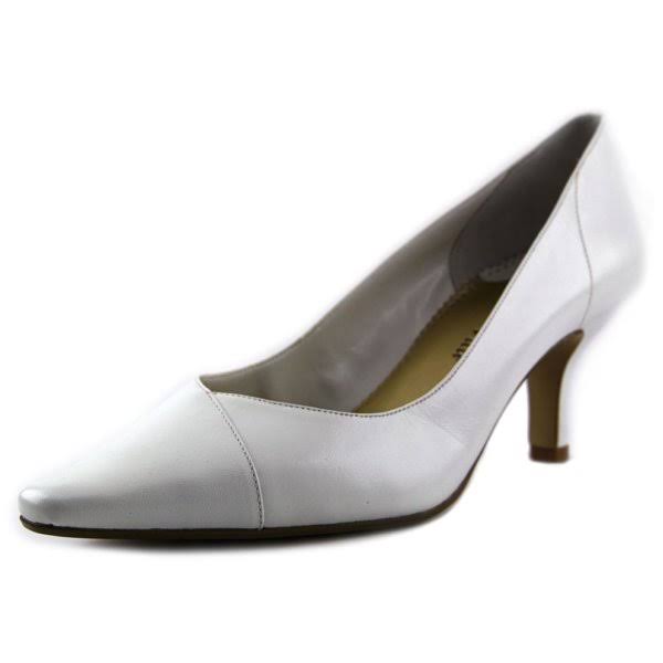 White Wow Pump C405046
