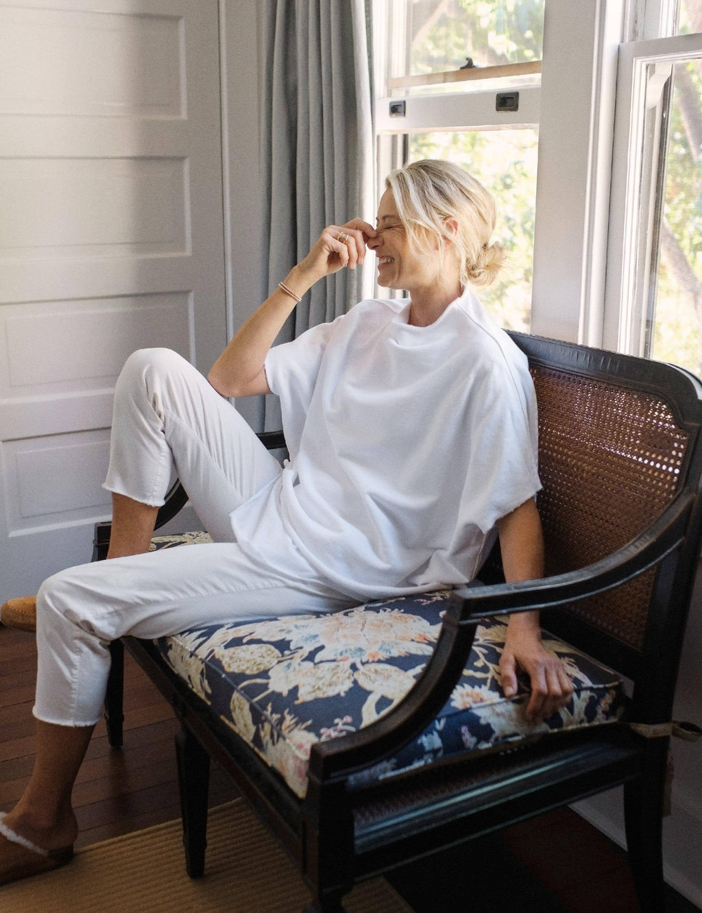 White Funnel Neck Capelet N2837