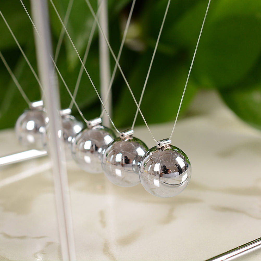 Newton Cradle Desk Toy E9178