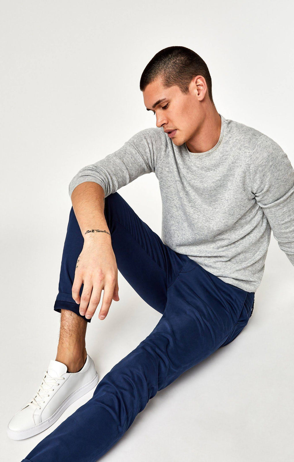 Slim Leg Chino U23964